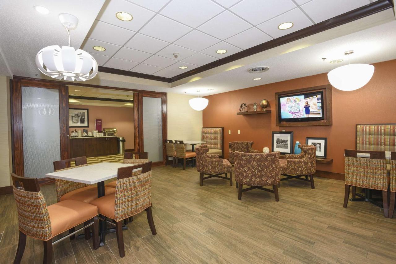 Hampton Inn Cincinnati Eastgate Exteriör bild