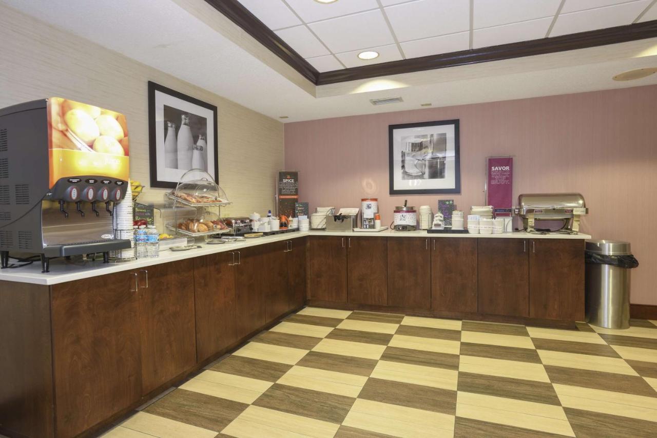 Hampton Inn Cincinnati Eastgate Exteriör bild