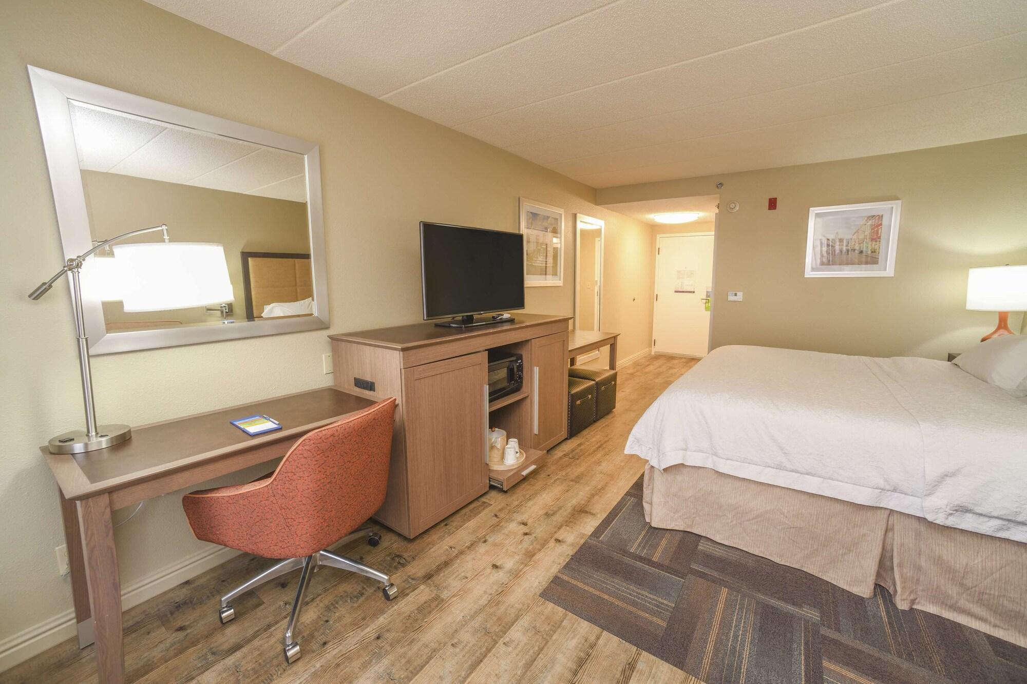 Hampton Inn Cincinnati Eastgate Exteriör bild