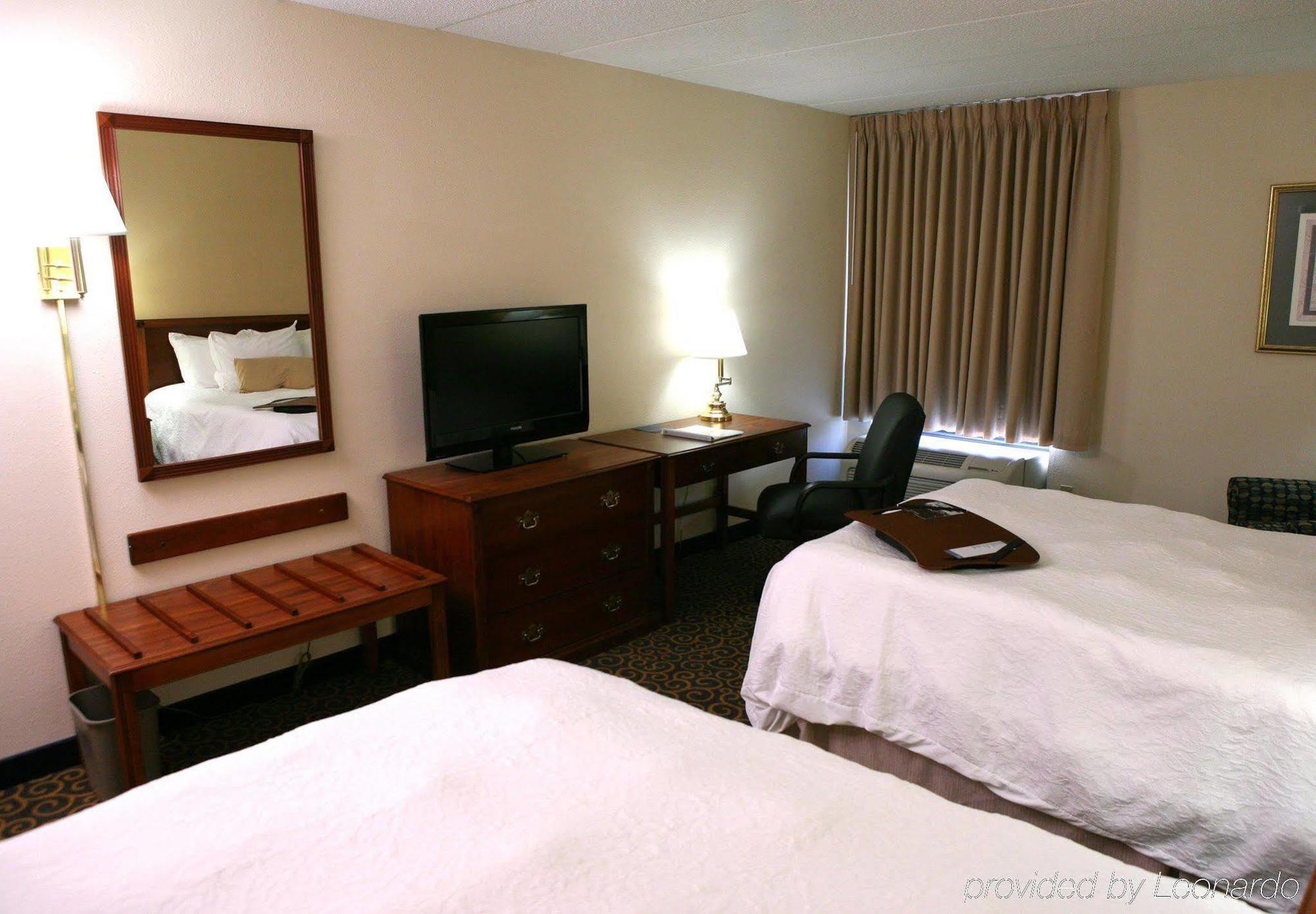 Hampton Inn Cincinnati Eastgate Rum bild